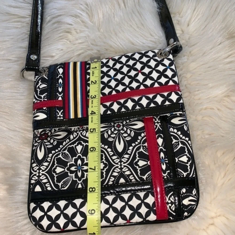Vera Bradley fabric patent leather‎ crossbody purse